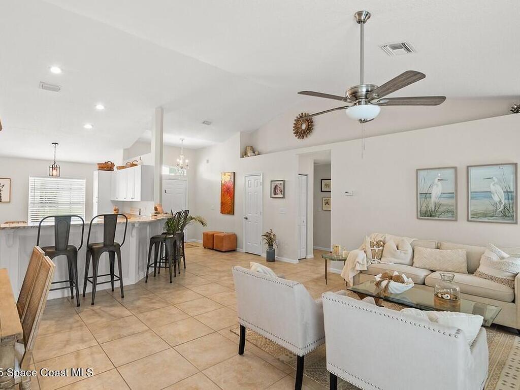 4820 48th Avenue, Vero Beach, FL 32967