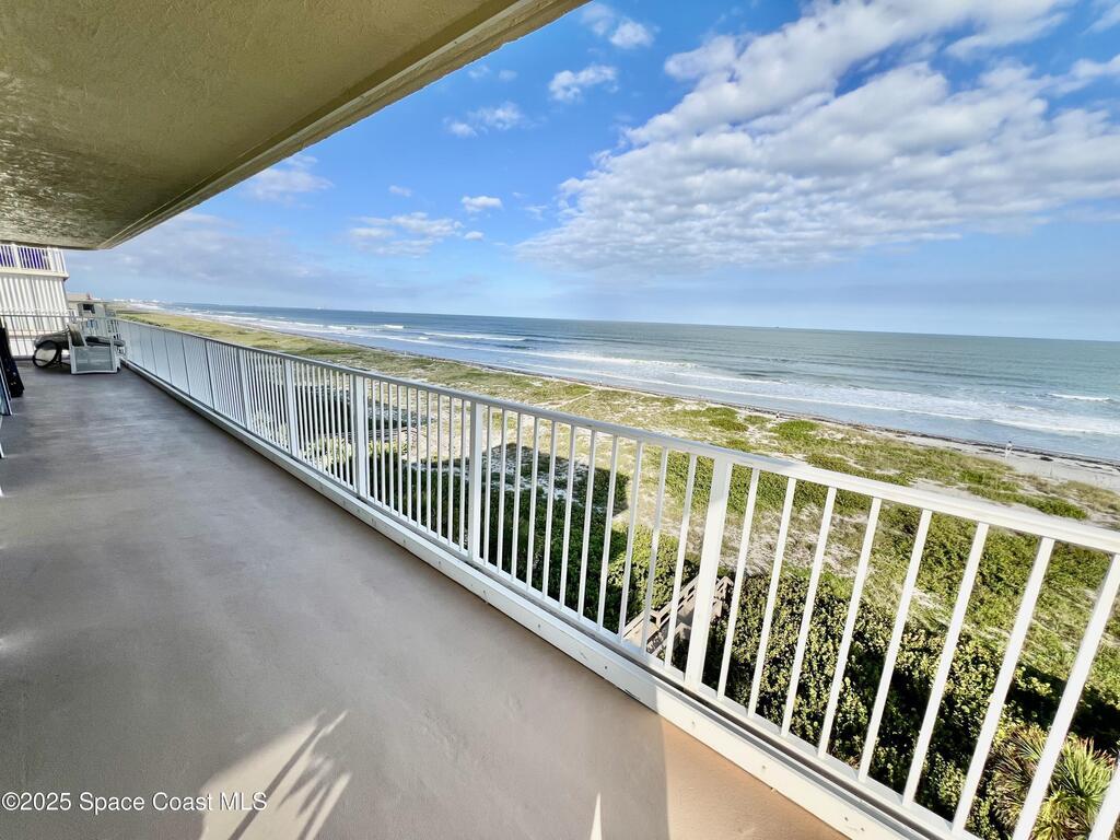209 N Atlantic Avenue, Cocoa Beach, FL 32931