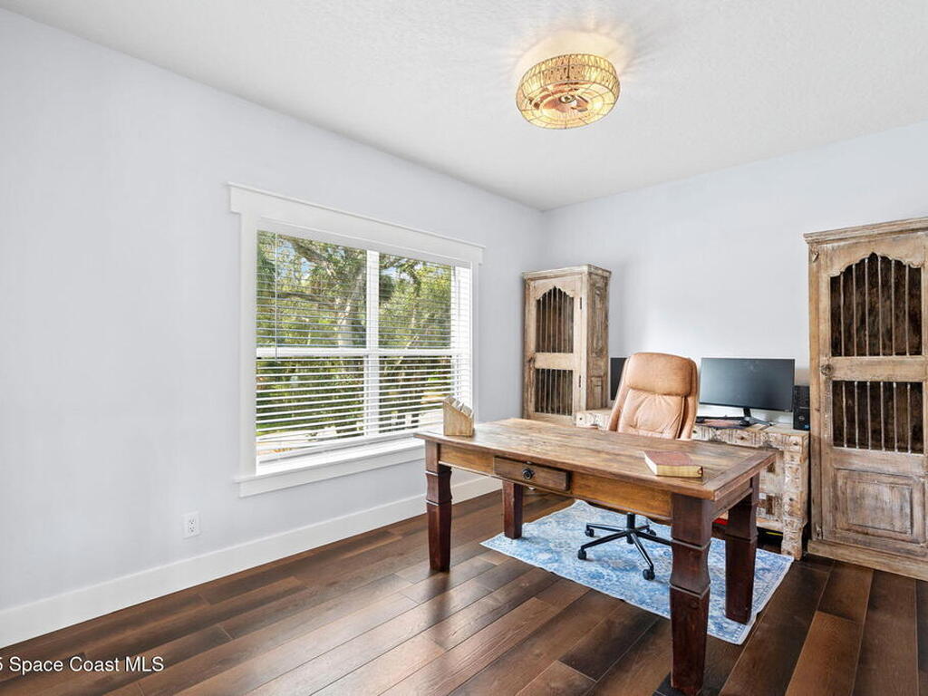 830 S Banana River Drive, Merritt Island, FL 32952