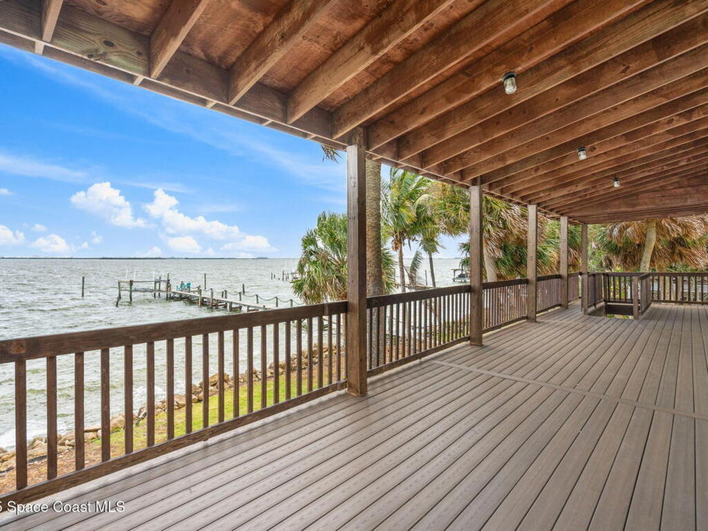 830 S Banana River Drive, Merritt Island, FL 32952