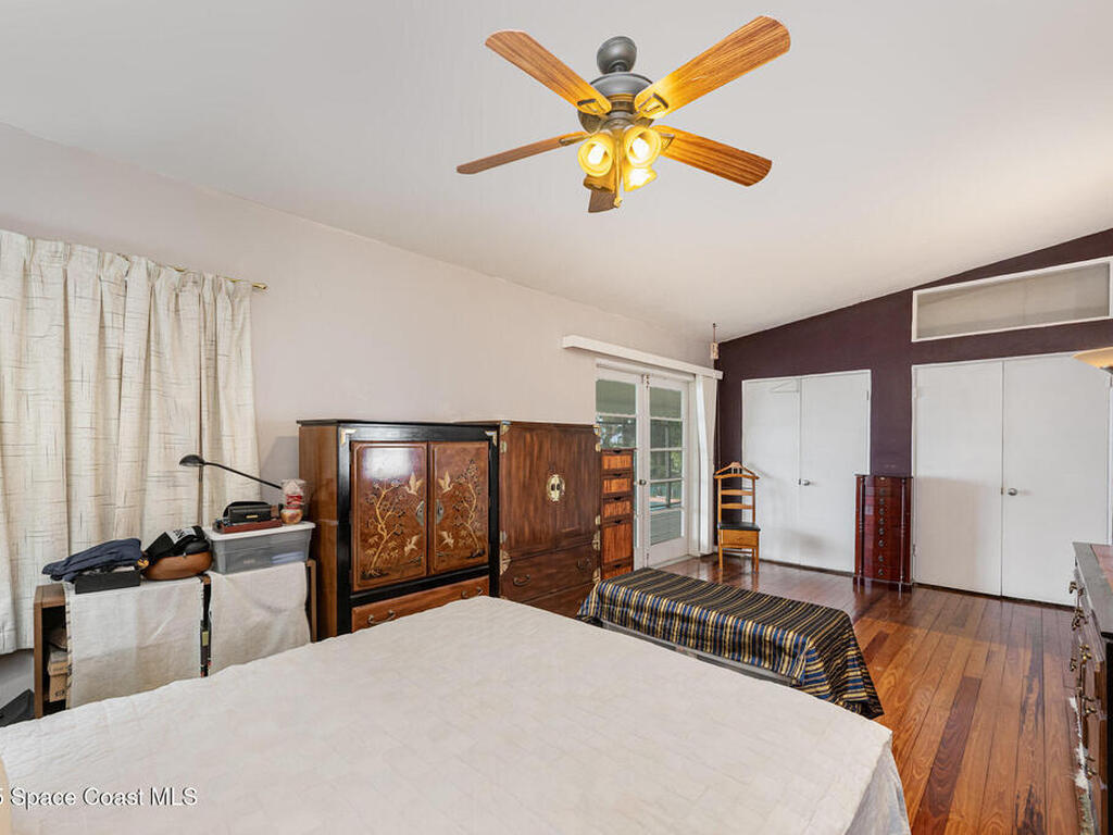 327 S Tropical Trail, Merritt Island, FL 32952