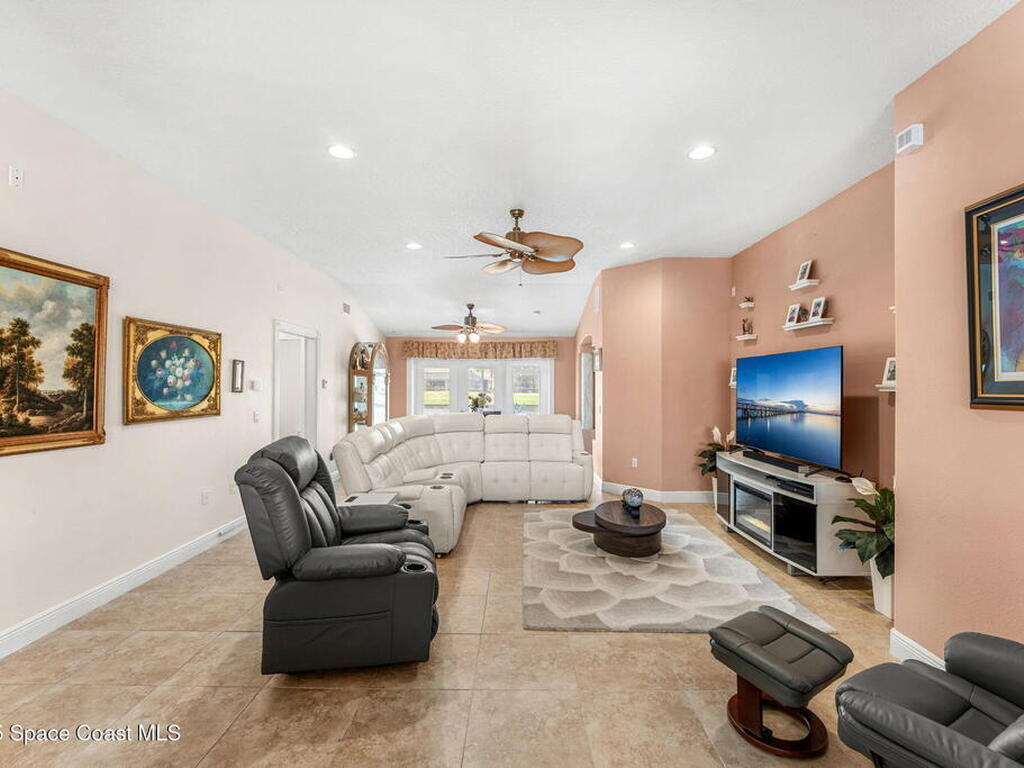 2037 Auburn Lakes Drive, Viera, FL 32955