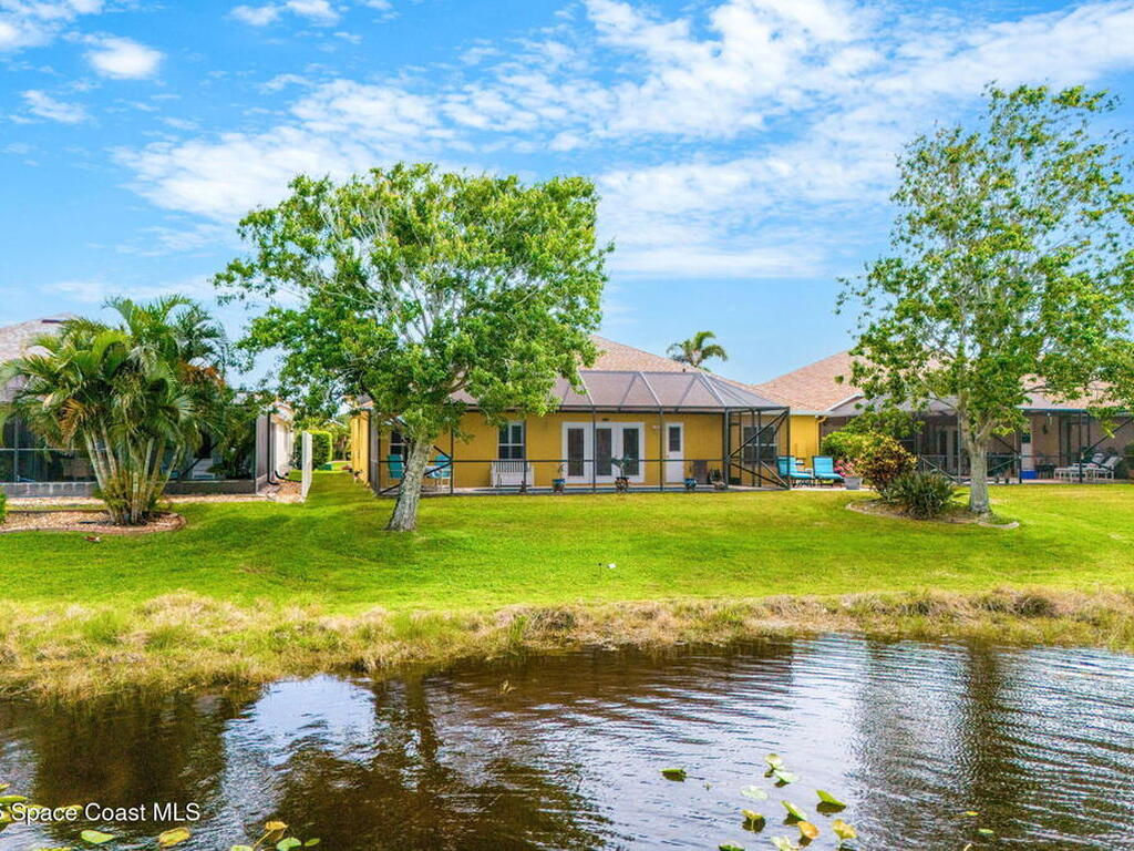 2037 Auburn Lakes Drive, Viera, FL 32955