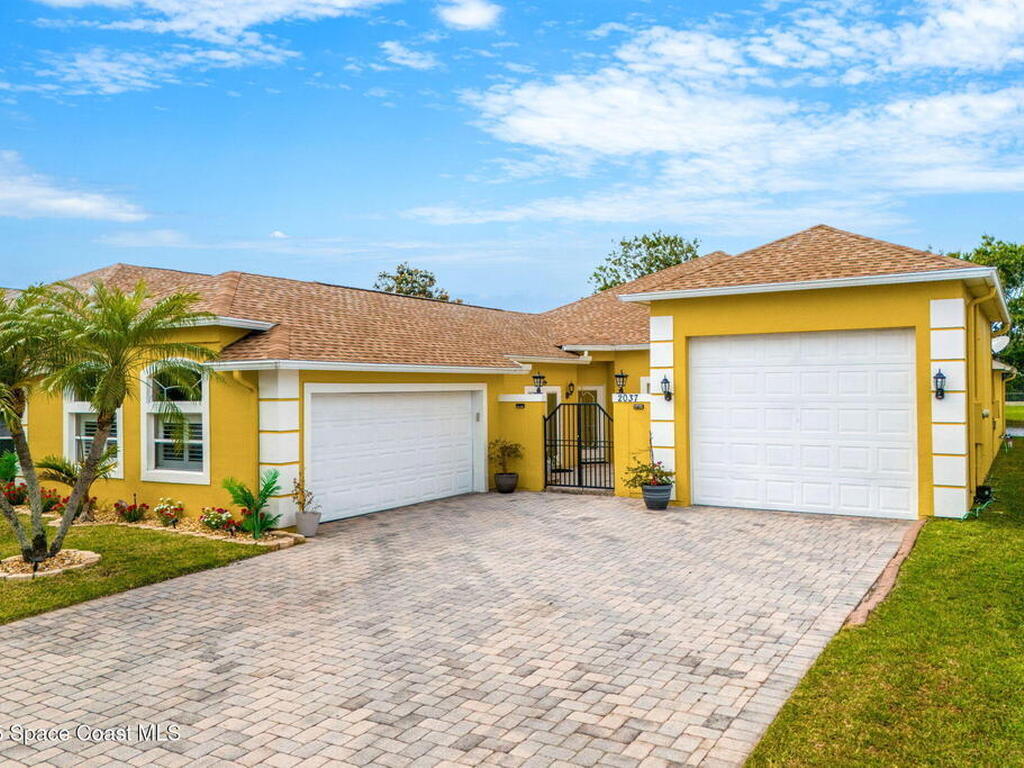 2037 Auburn Lakes Drive, Viera, FL 32955