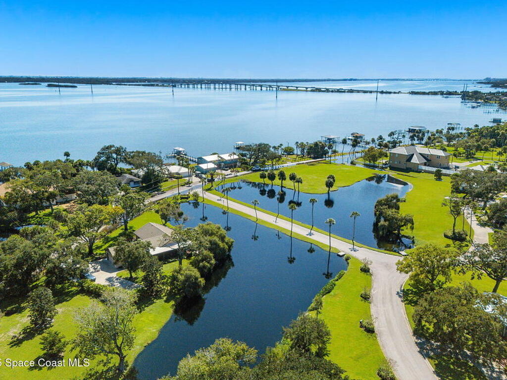 135 N Twin Lakes Road, Cocoa, FL 32926