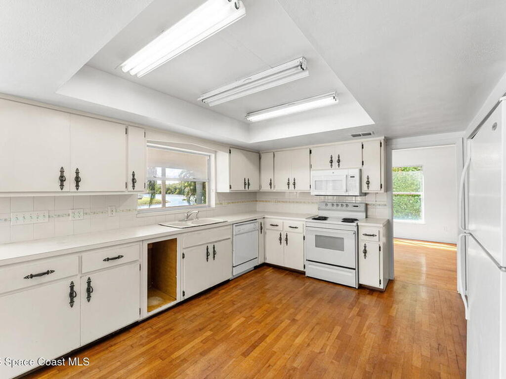 695 Jackson Court, Satellite Beach, FL 32937