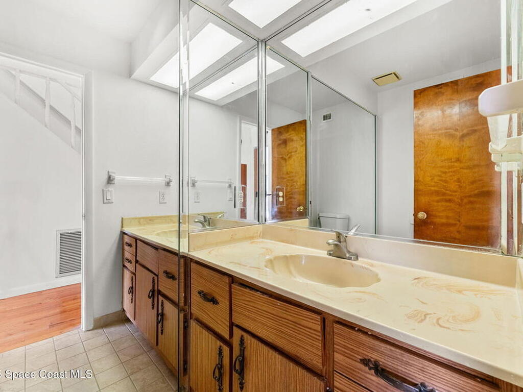 695 Jackson Court, Satellite Beach, FL 32937