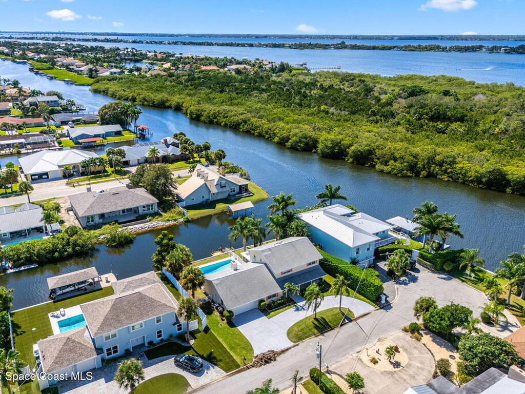 695 Jackson Court, Satellite Beach, FL 32937