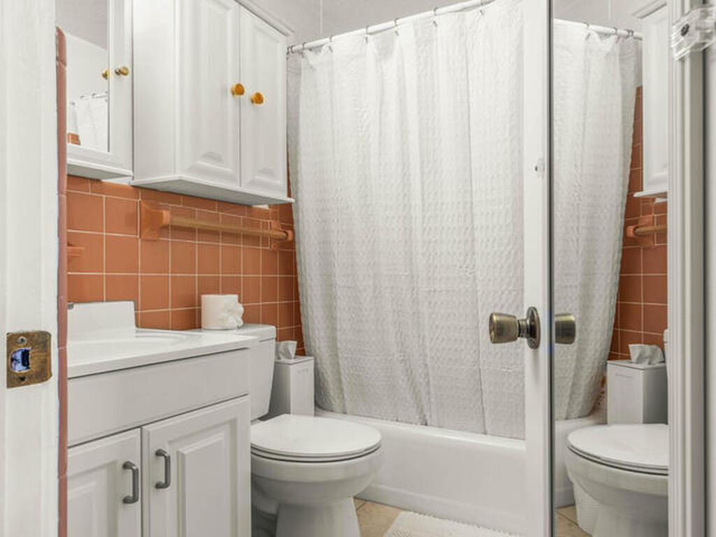 124 Aucila Road, Cocoa Beach, FL 32931