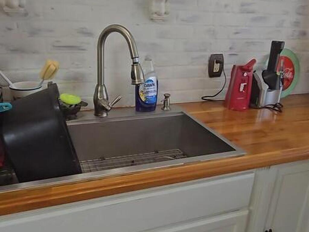 310 Glenwood Avenue, Satellite Beach, FL 32937