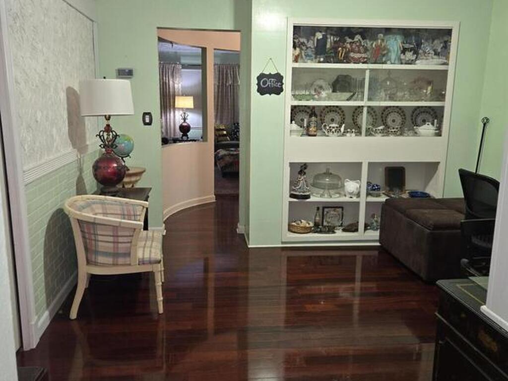 310 Glenwood Avenue, Satellite Beach, FL 32937