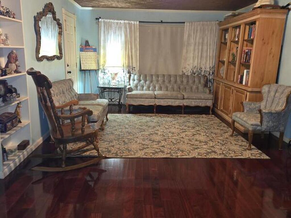 310 Glenwood Avenue, Satellite Beach, FL 32937