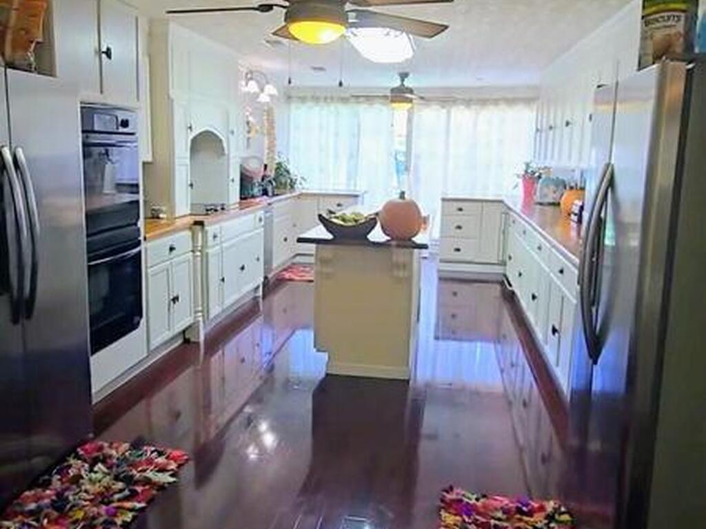 310 Glenwood Avenue, Satellite Beach, FL 32937