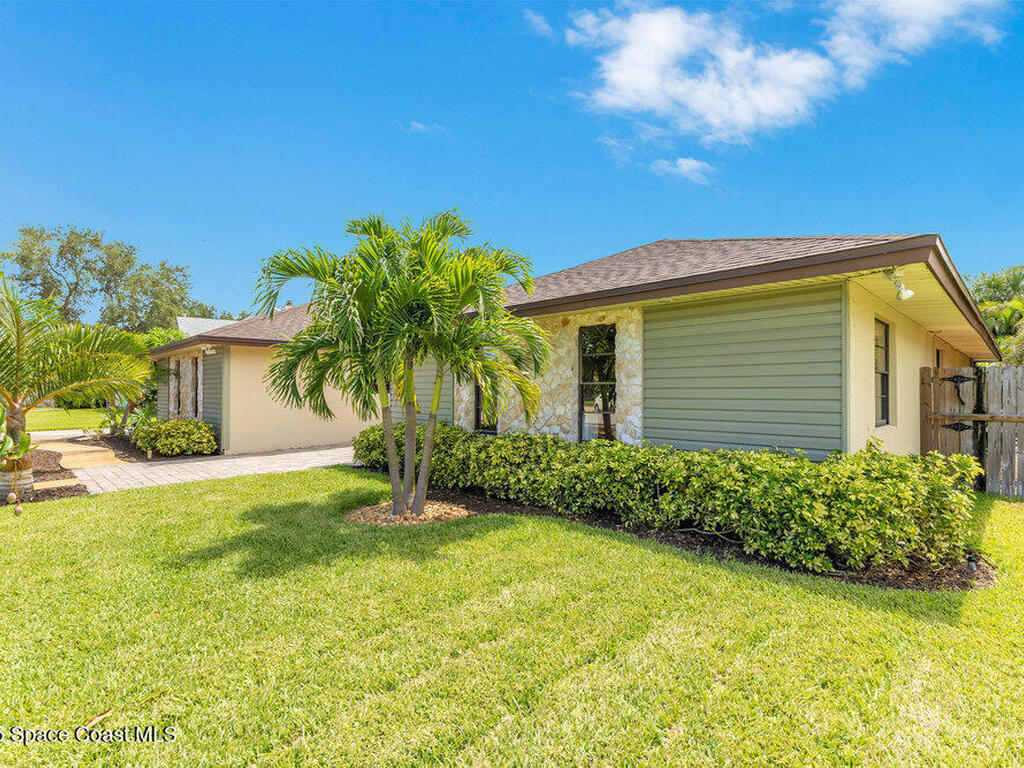 7 Inwood Way, Indian Harbour Beach, FL 32937