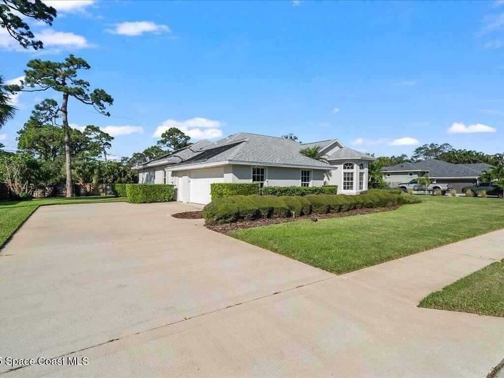 2345 Marsh Harbor Avenue, Merritt Island, FL 32952