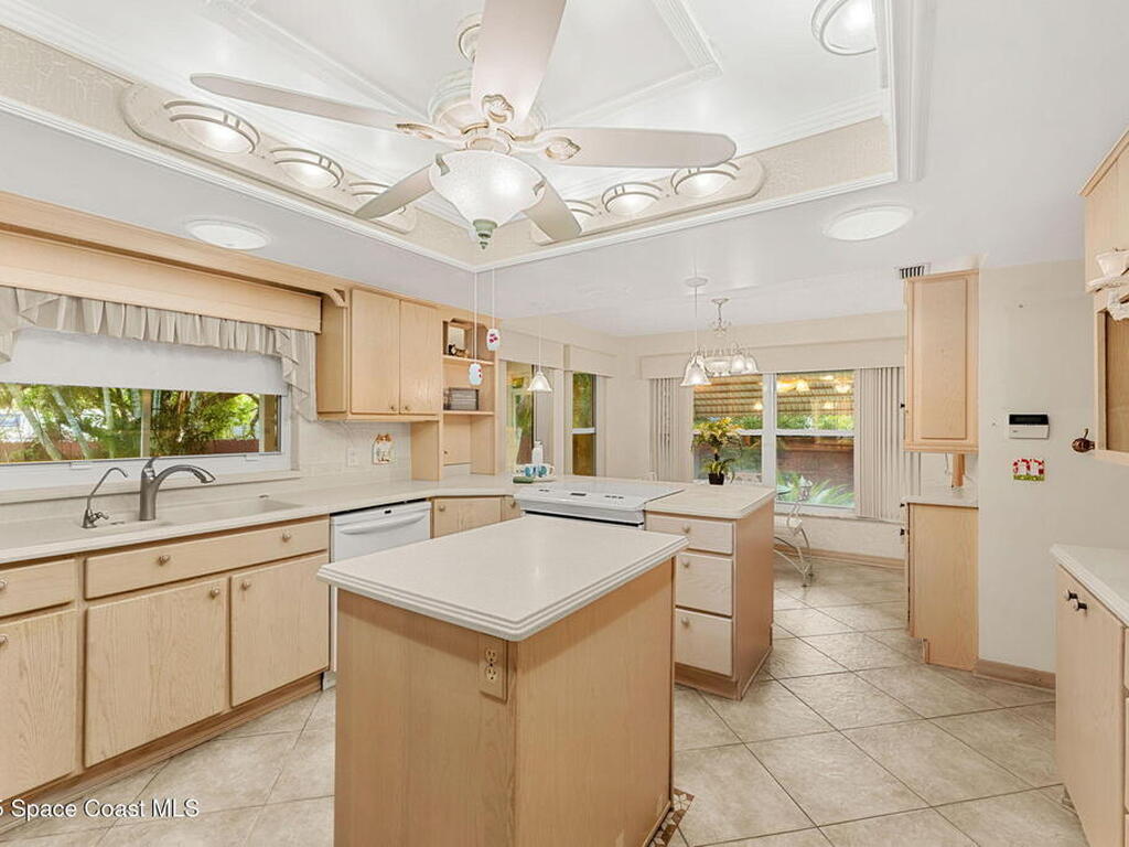 4 Colonial Way, Indian Harbour Beach, FL 32937