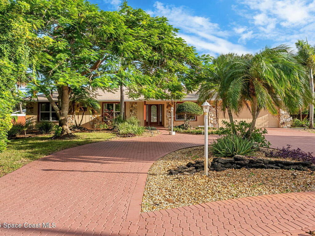 4 Colonial Way, Indian Harbour Beach, FL 32937