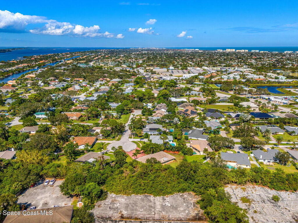 4 Colonial Way, Indian Harbour Beach, FL 32937