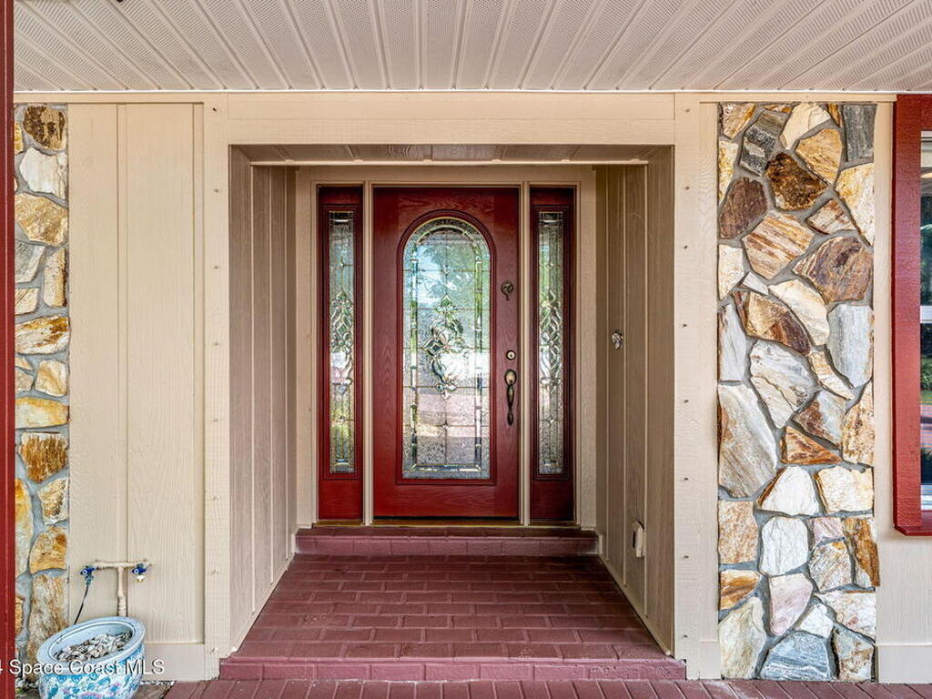 4 Colonial Way, Indian Harbour Beach, FL 32937