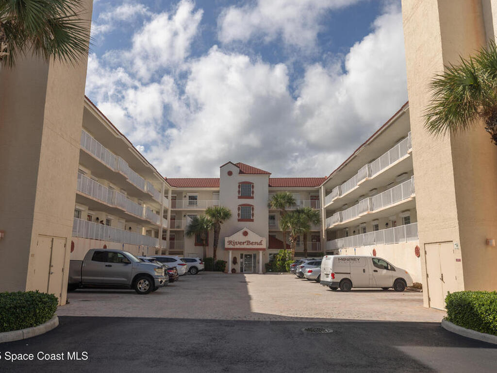 3360 S Atlantic Avenue, Cocoa Beach, FL 32931