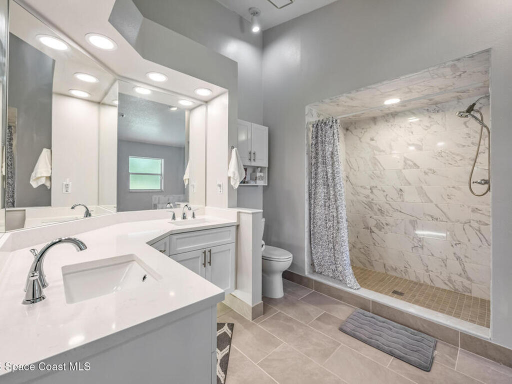 2500 Fairfield Drive, Cocoa, FL 32926