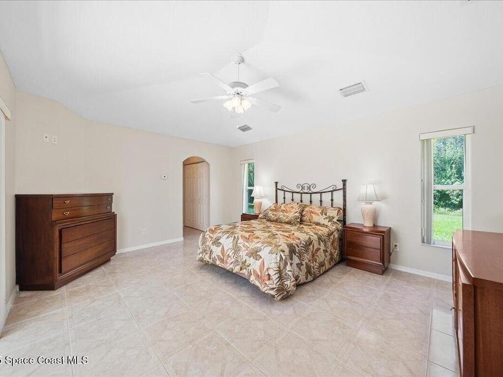 7965 93rd Avenue, Vero Beach, FL 32967