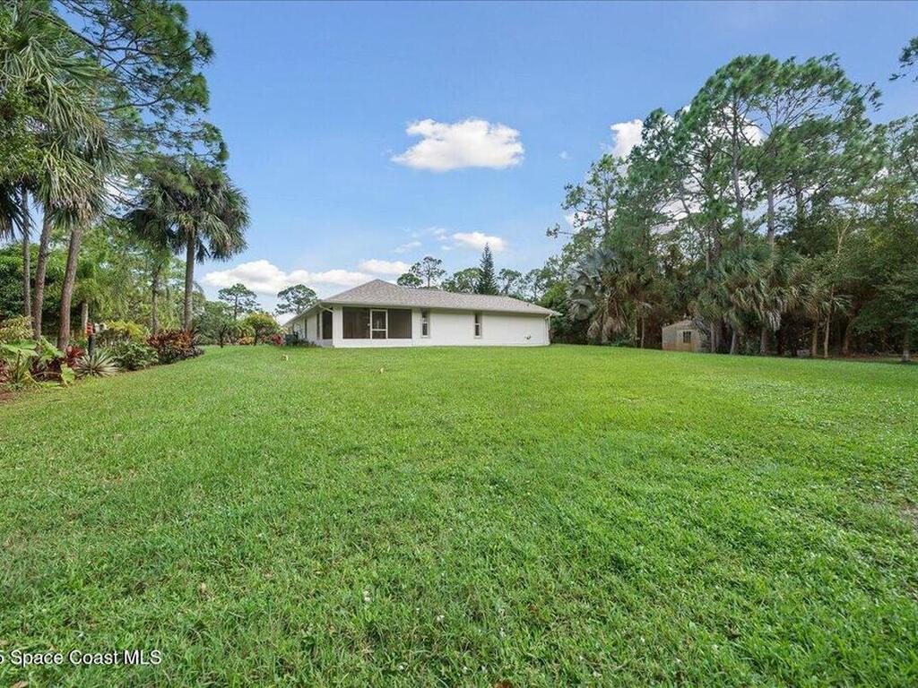 7965 93rd Avenue, Vero Beach, FL 32967