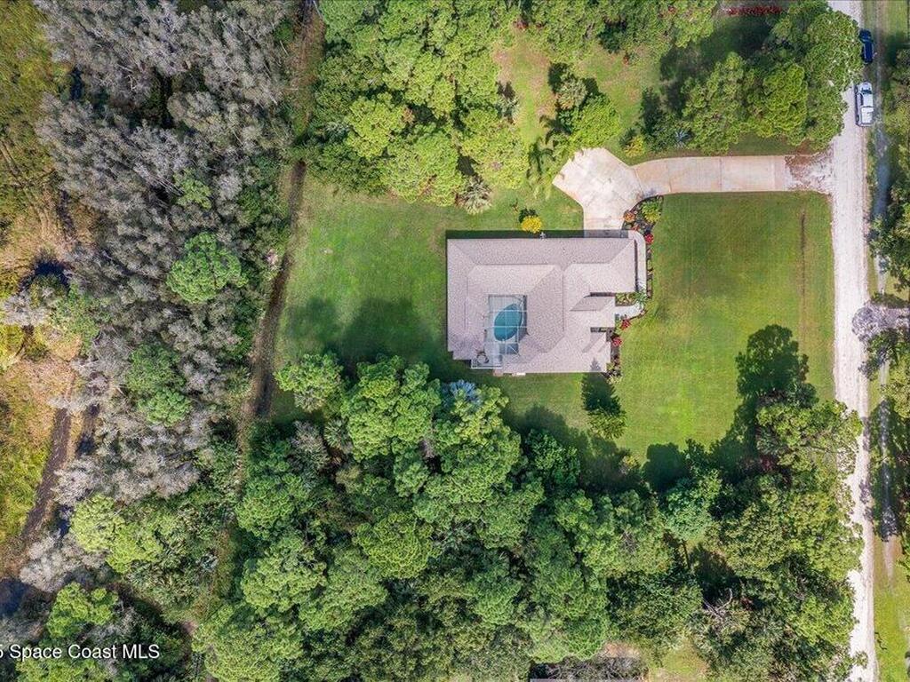 7965 93rd Avenue, Vero Beach, FL 32967