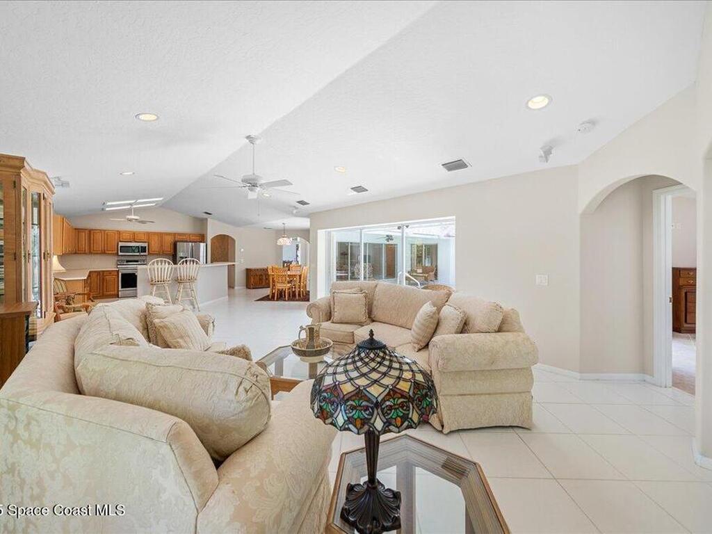 7965 93rd Avenue, Vero Beach, FL 32967