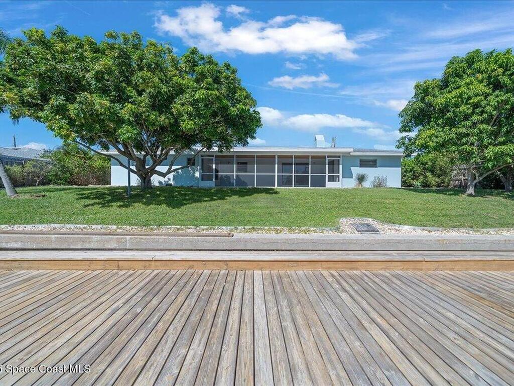 407 Driftwood Avenue, Melbourne Beach, FL 32951