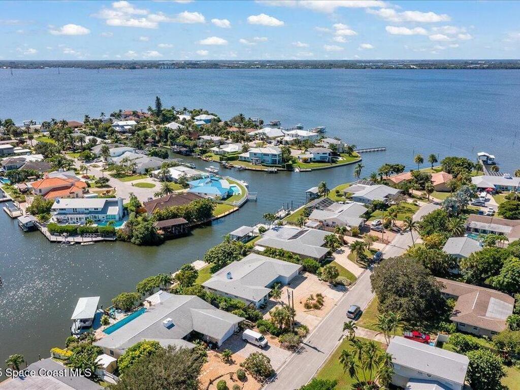 407 Driftwood Avenue, Melbourne Beach, FL 32951