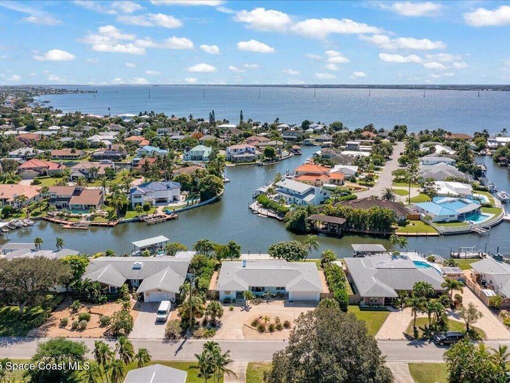 407 Driftwood Avenue, Melbourne Beach, FL 32951