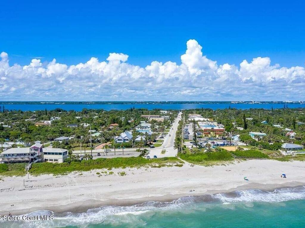 407 Driftwood Avenue, Melbourne Beach, FL 32951