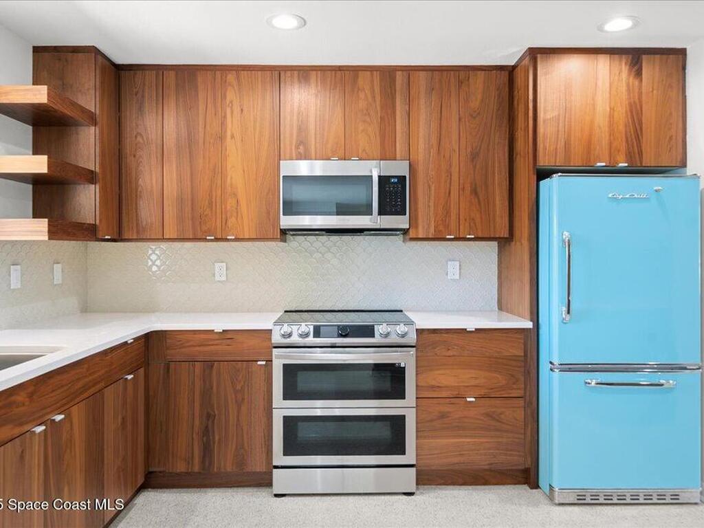 407 Driftwood Avenue, Melbourne Beach, FL 32951