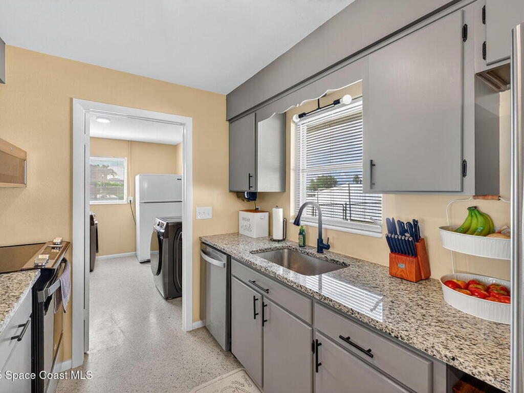 535 N Barrett Drive, Merritt Island, FL 32952