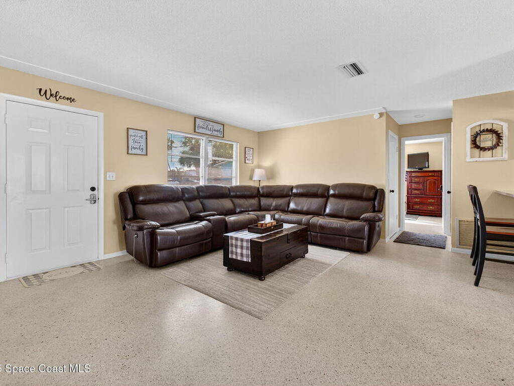 535 N Barrett Drive, Merritt Island, FL 32952