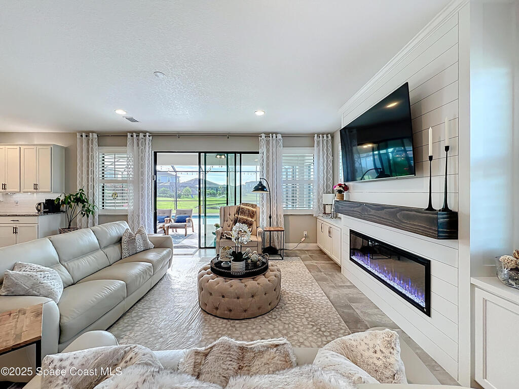 3023 Casare Drive, Melbourne, FL 32940