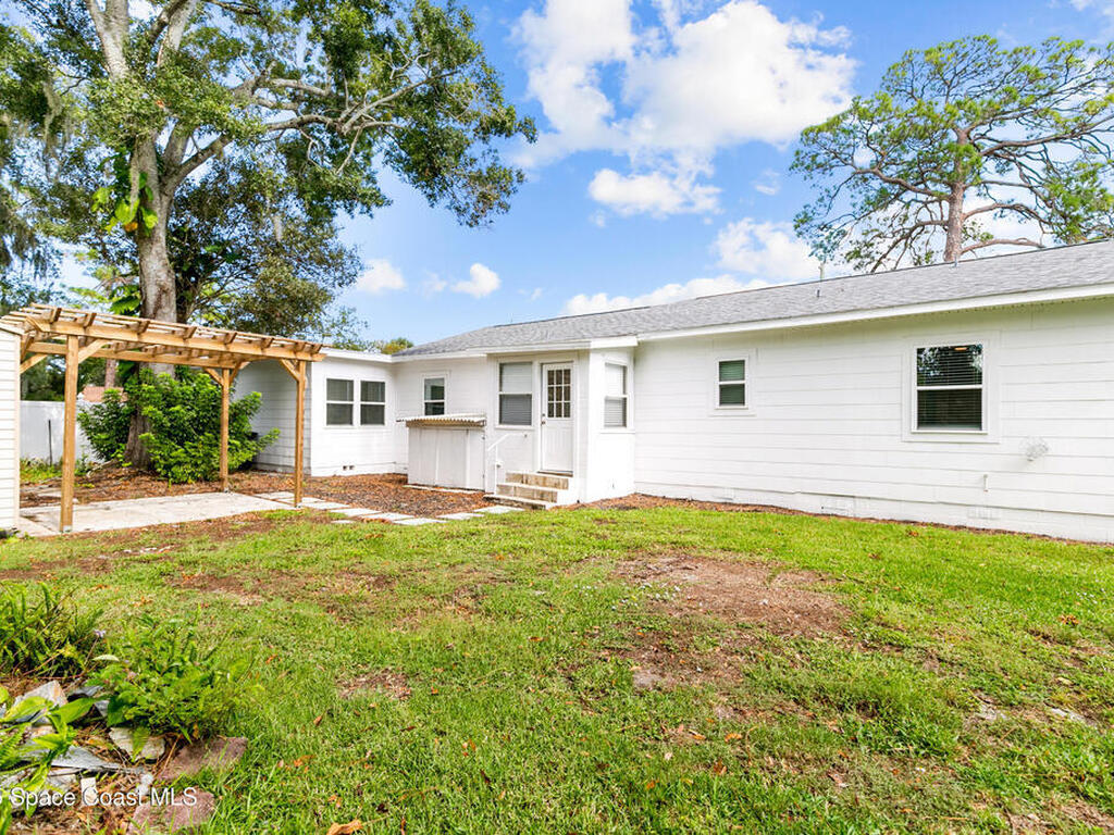 1208 Indian River Avenue, Titusville, FL 32780