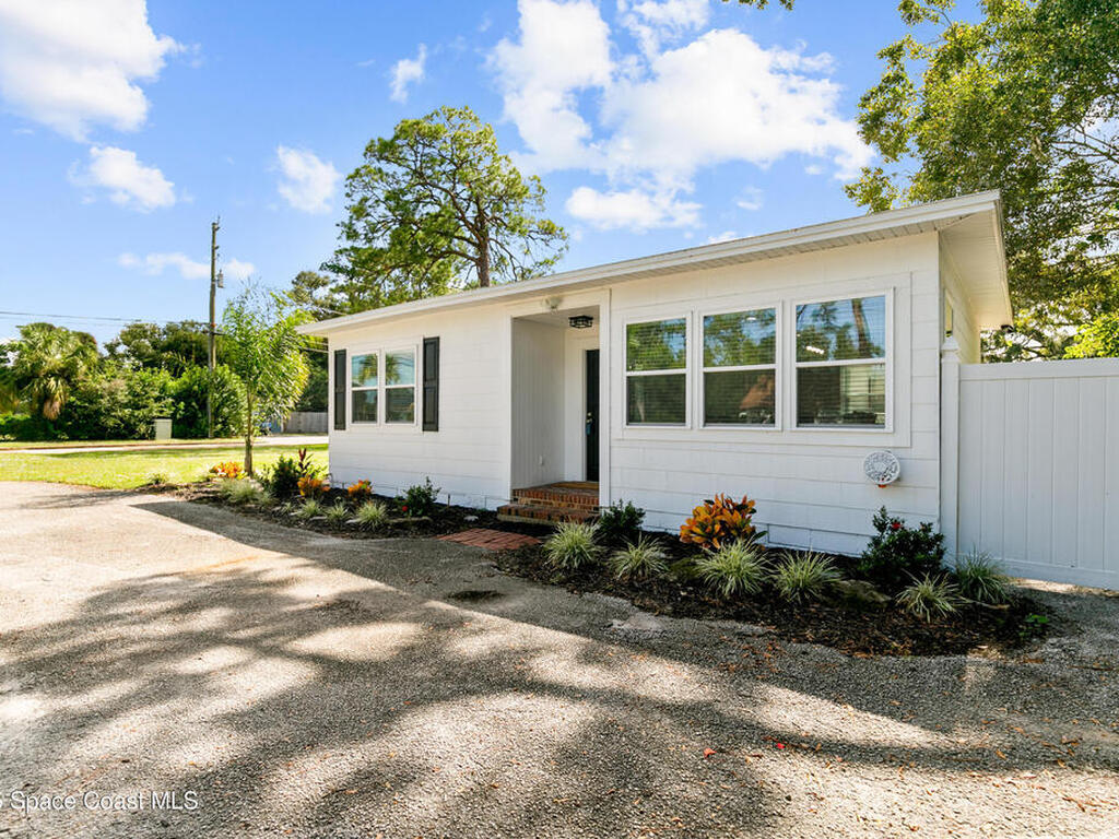 1208 Indian River Avenue, Titusville, FL 32780