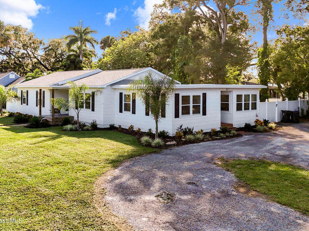 1208 Indian River Avenue, Titusville, FL 32780