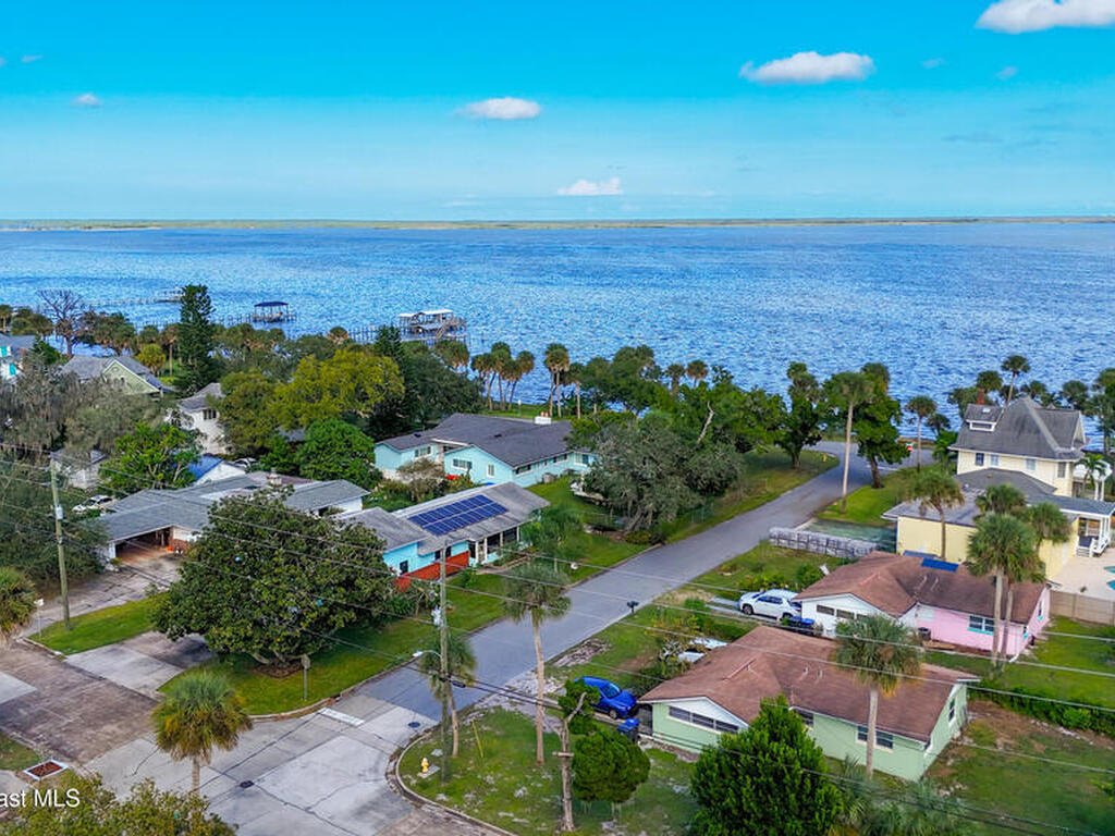 1208 Indian River Avenue, Titusville, FL 32780