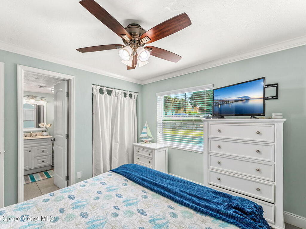 424 Jefferson Avenue, Cape Canaveral, FL 32920