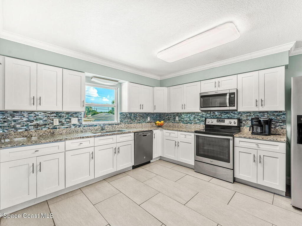 424 Jefferson Avenue, Cape Canaveral, FL 32920