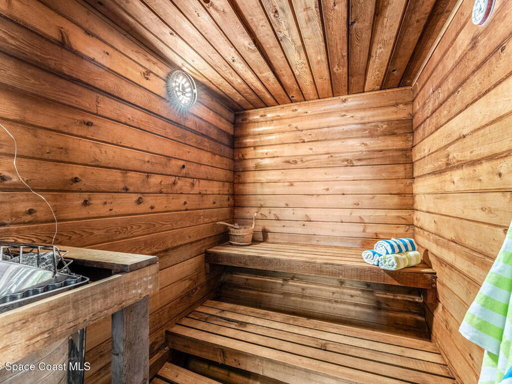 424 Jefferson Avenue, Cape Canaveral, FL 32920