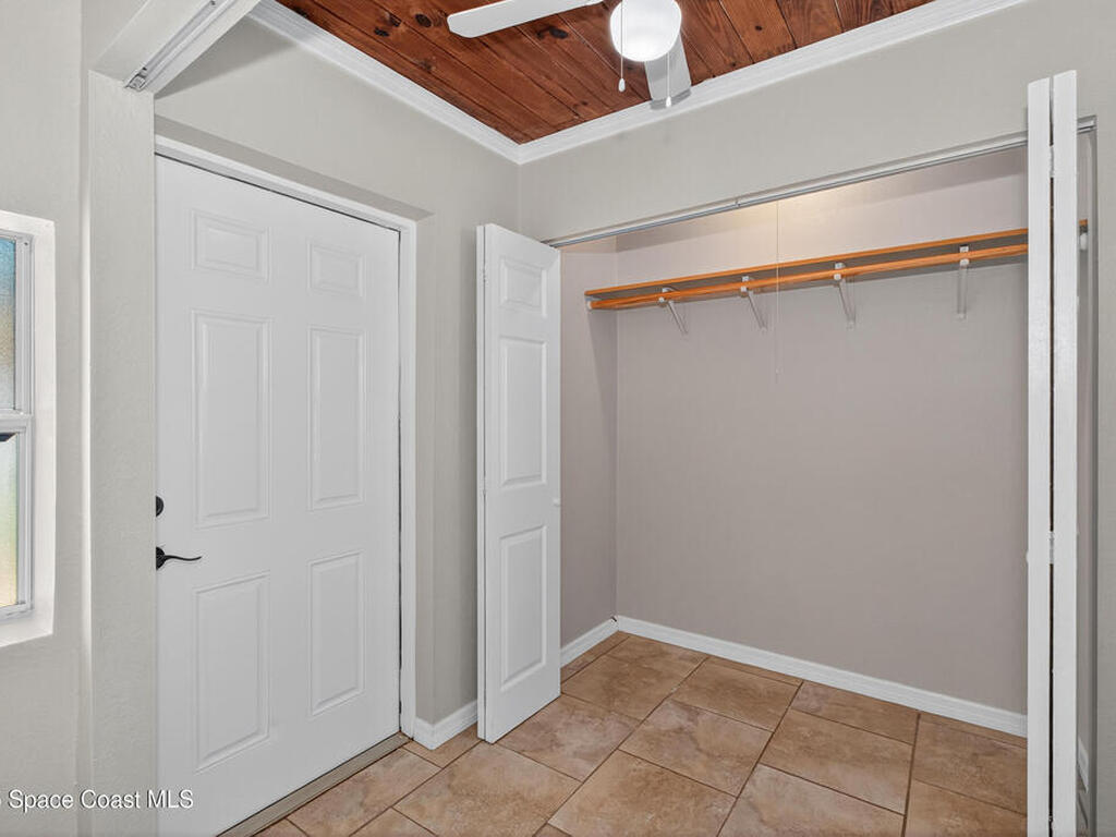 1220 Robin Drive, Merritt Island, FL 32952