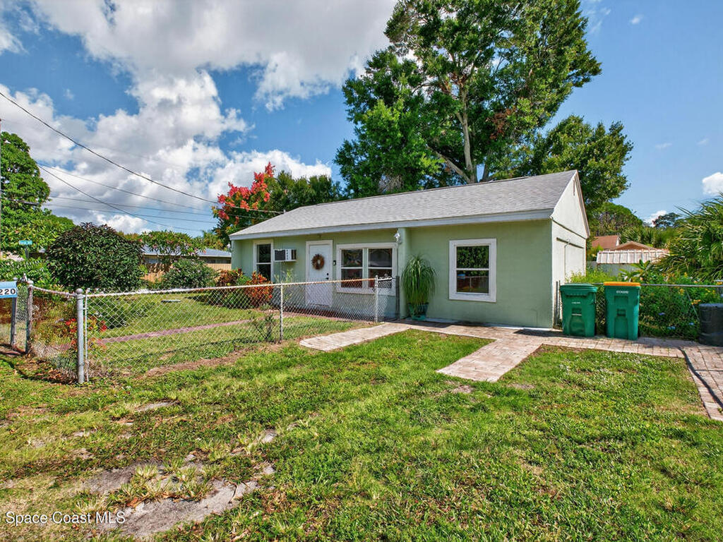 1220 Robin Drive, Merritt Island, FL 32952