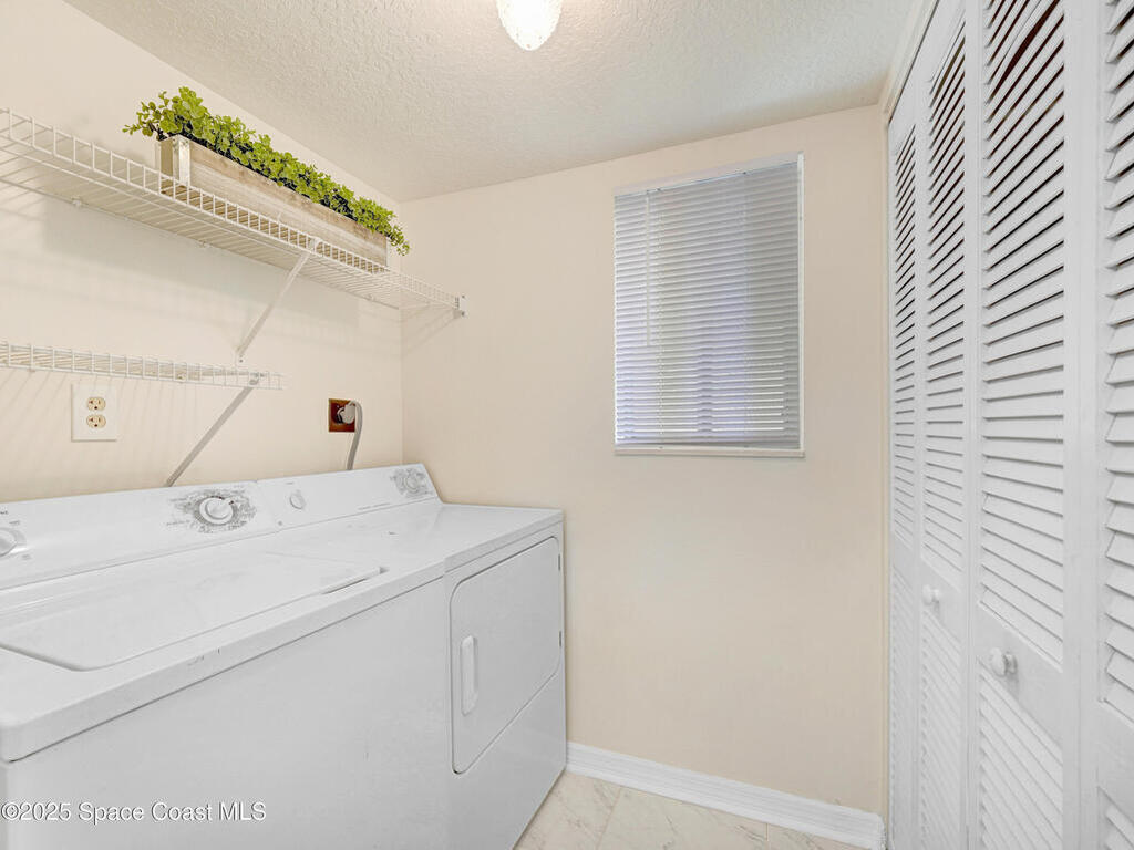 1410 Huntington Lane, Rockledge, FL 32955