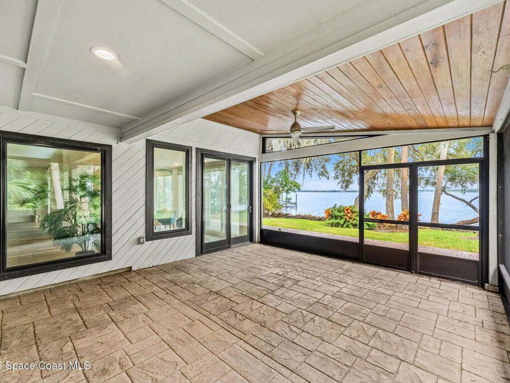 8535 S Tropical Trail, Merritt Island, FL 32952