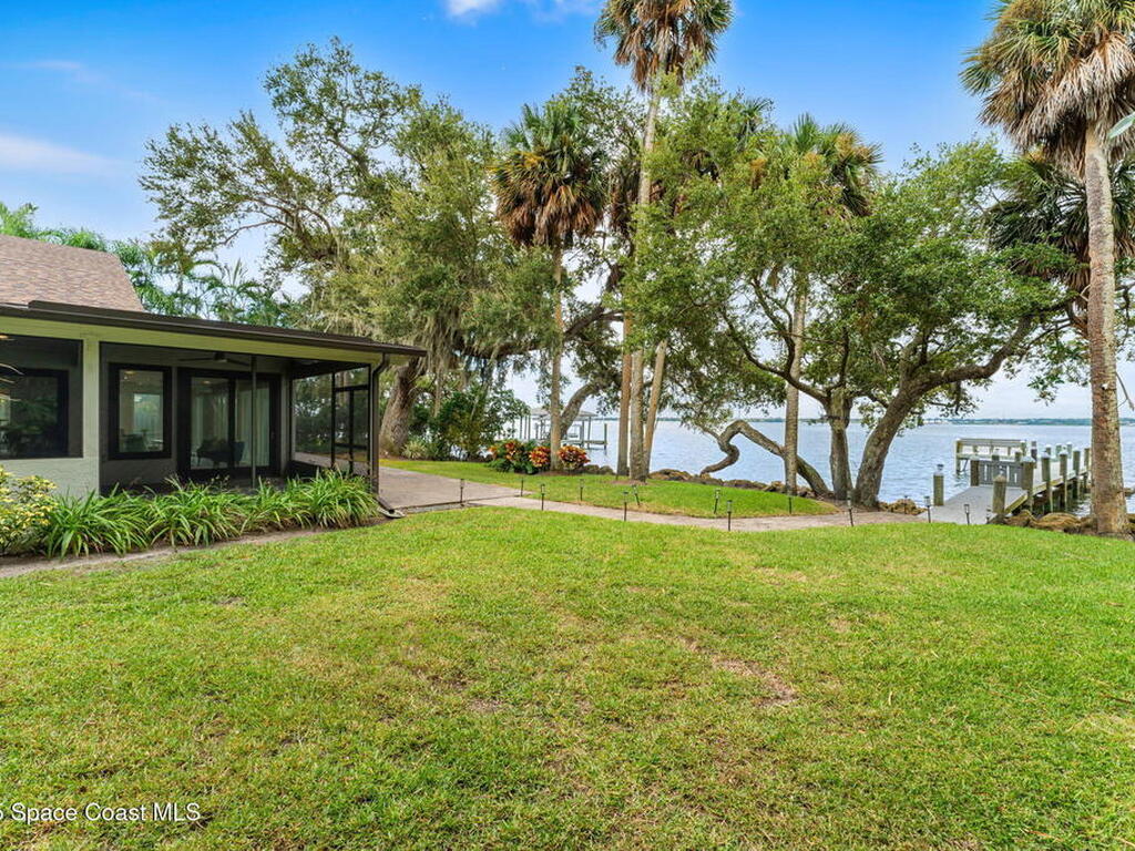 8535 S Tropical Trail, Merritt Island, FL 32952