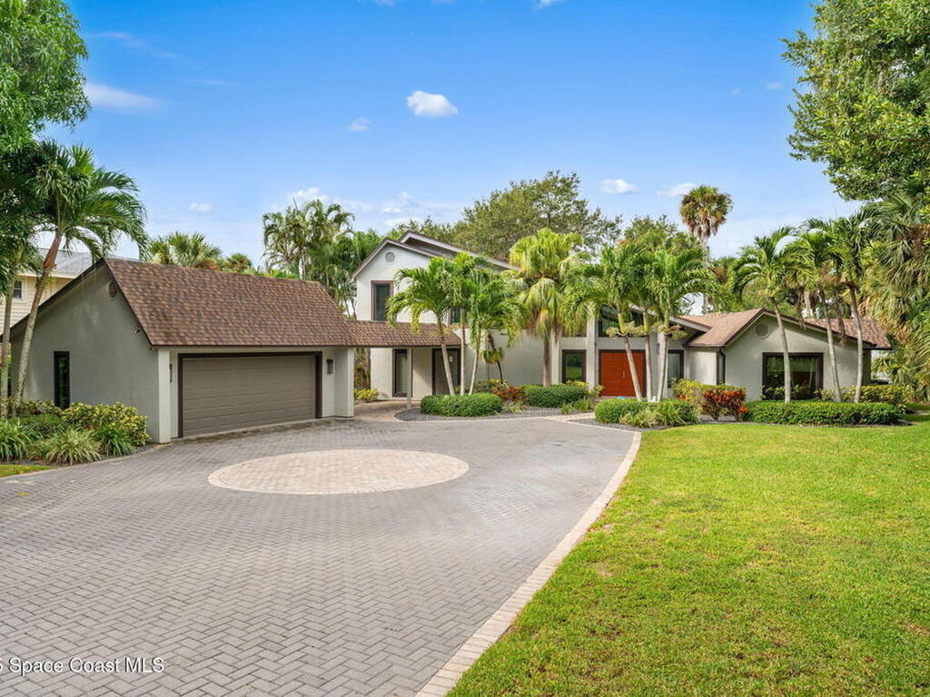 8535 S Tropical Trail, Merritt Island, FL 32952